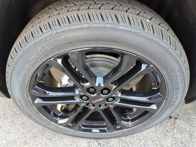 New 2026 GMC Acadia Denali w/ Super Cruise Package image 13