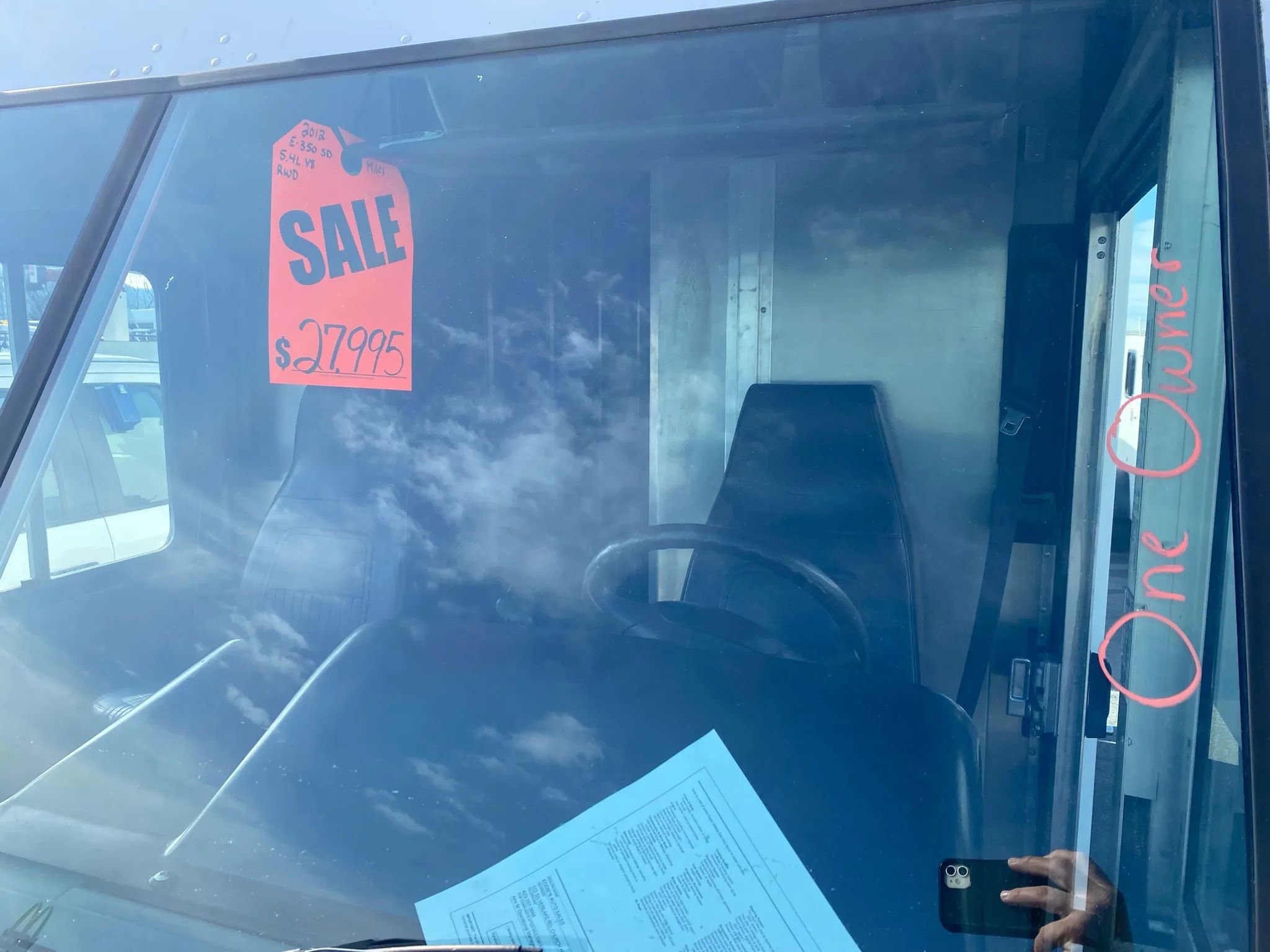 Used 2012 Ford E-350 and Econoline 350 Super Duty w/ Air Conditioning Prep Pkg RWD image 4