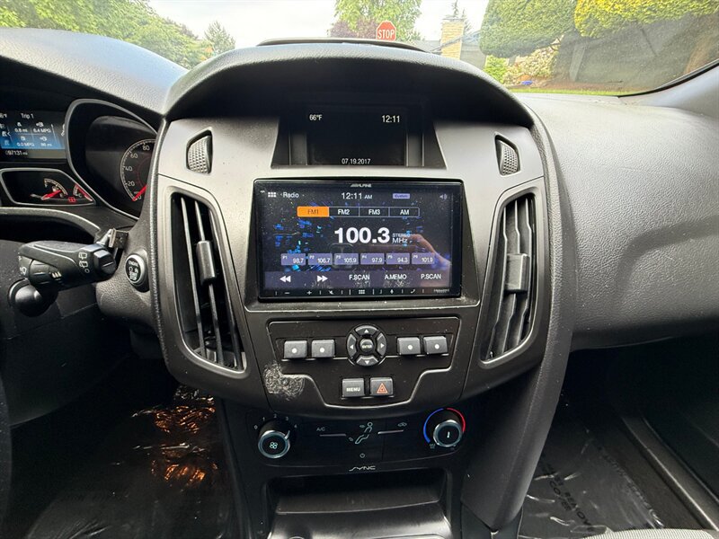 Used 2017 Ford Focus ST FWD image 17