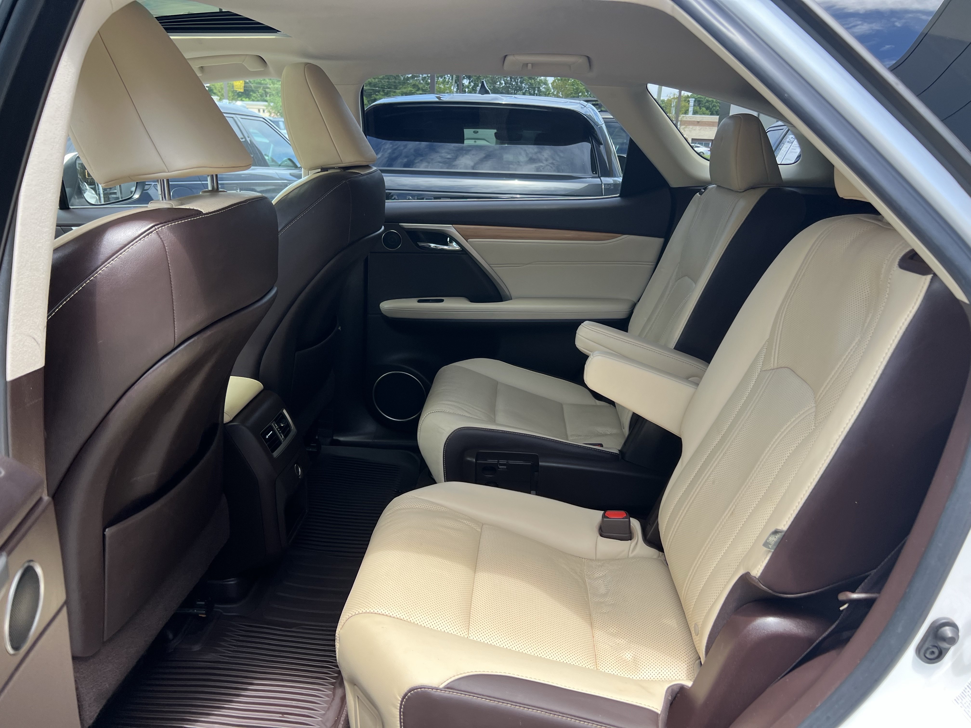Used 2019 Lexus RX 350L AWD image 33