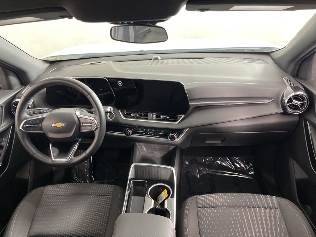 Used 2025 Chevrolet Equinox LT FWD image 16