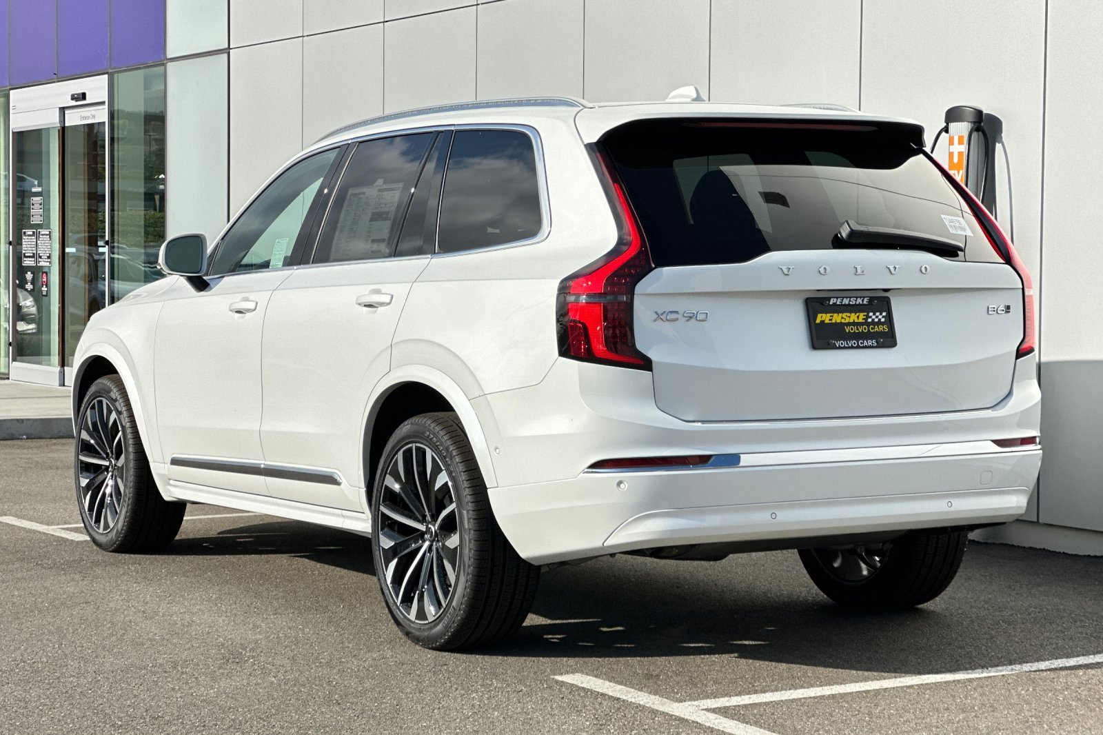 New 2026 Volvo XC90 B6 Plus w/ Protection Package Premier image 3