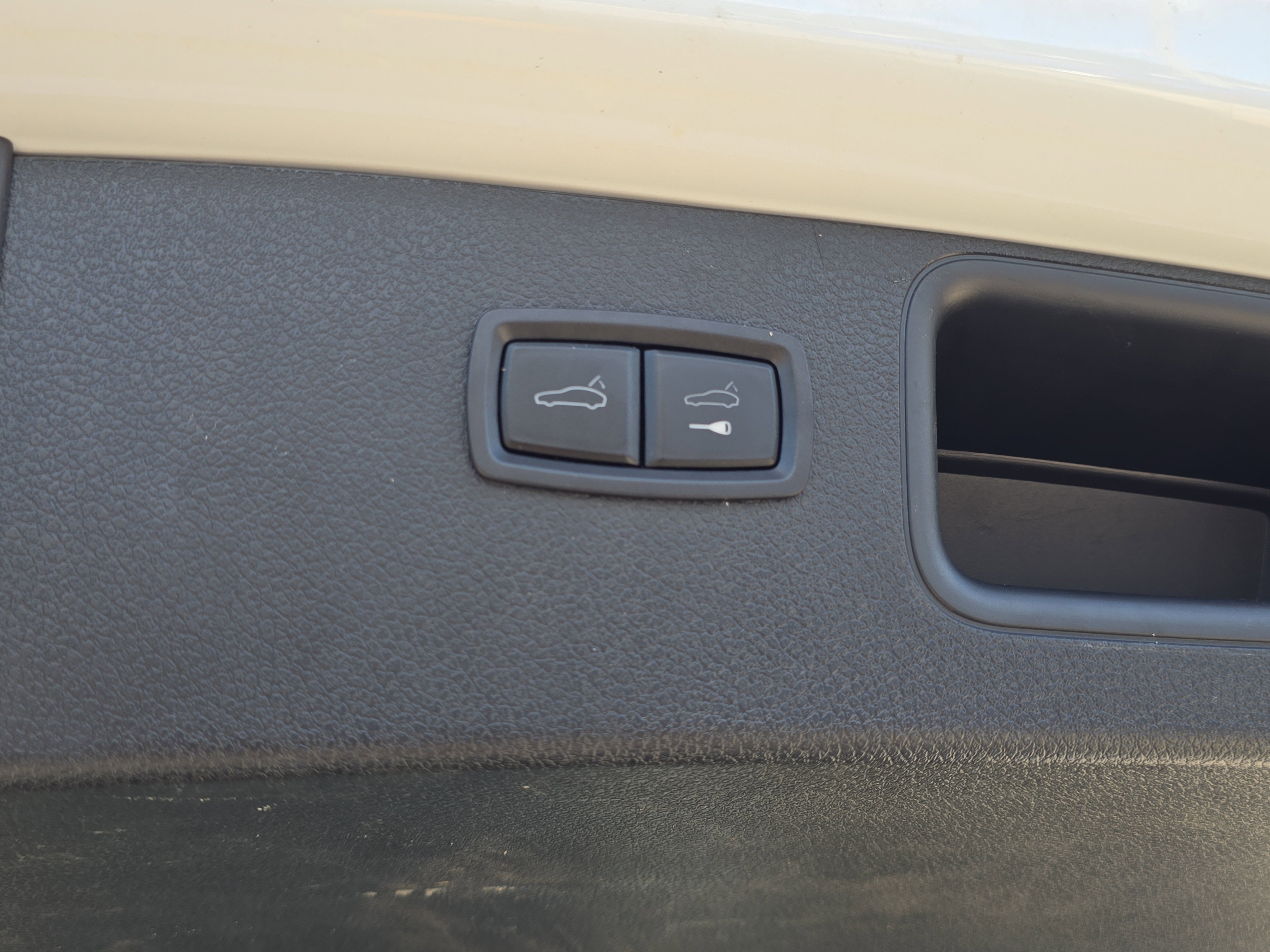 Used 2024 Porsche Macan GTS image 13