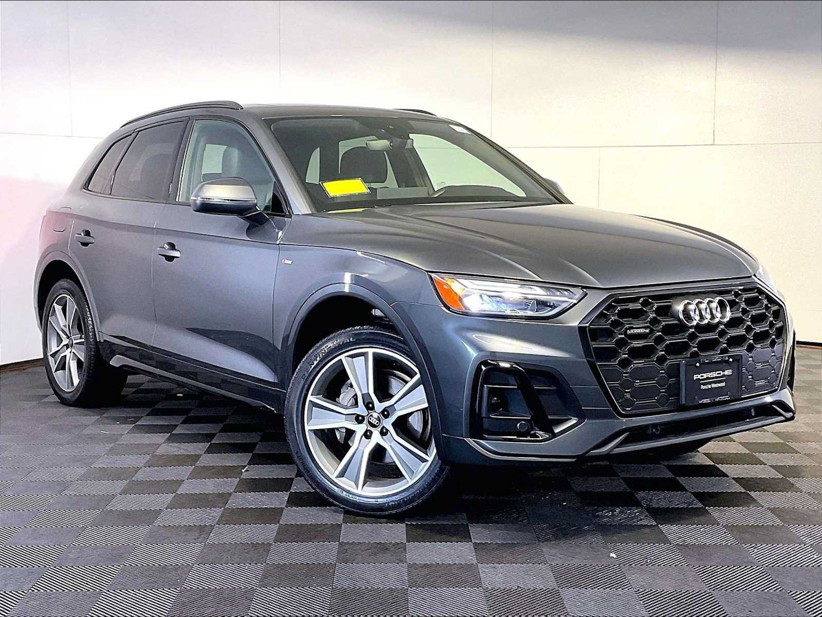 Used 2025 Audi Q5 2.0T Premium w/ Convenience Plus Package AWD/4WD image 9