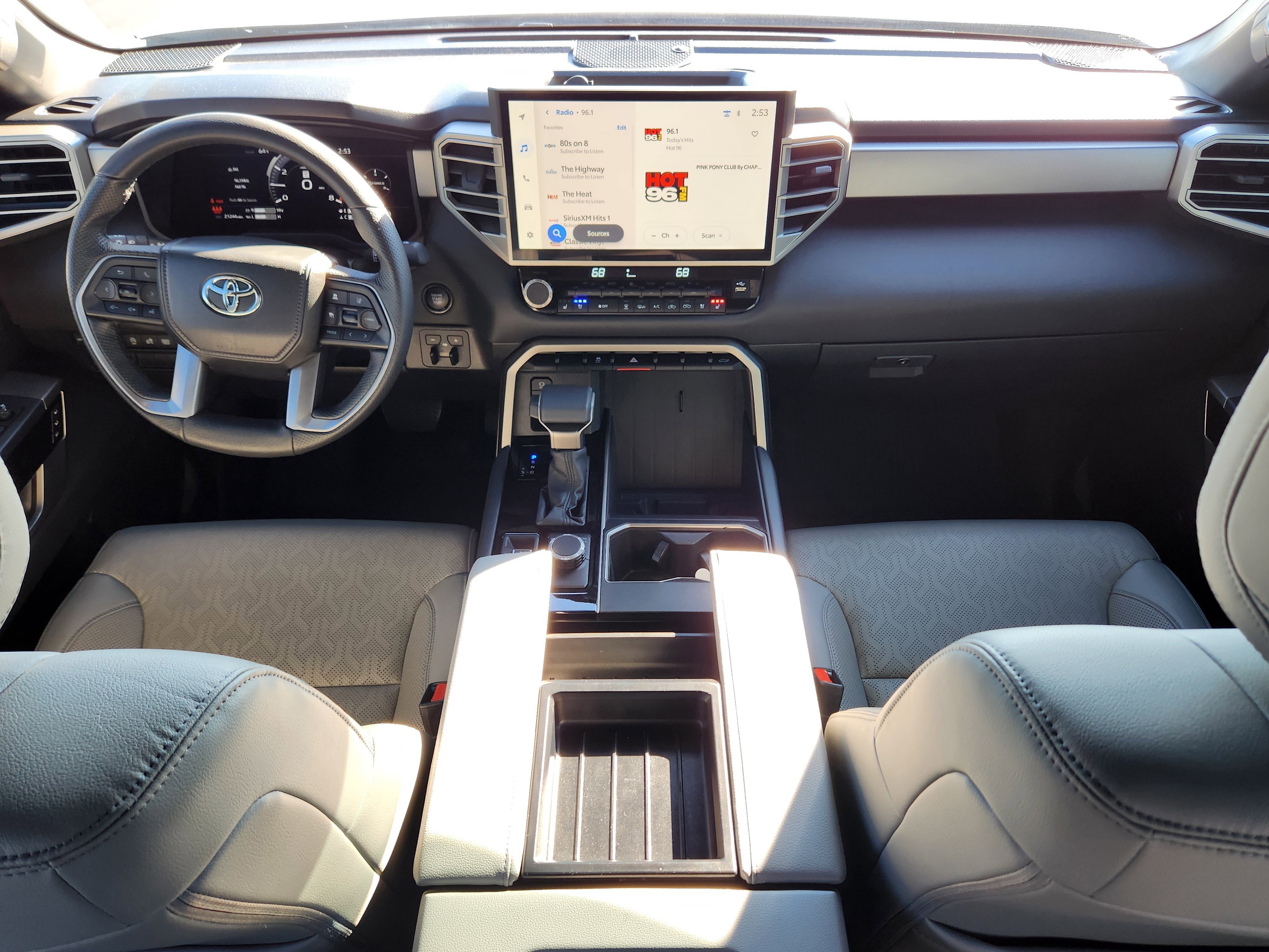Used 2025 Toyota Tundra Limited image 14