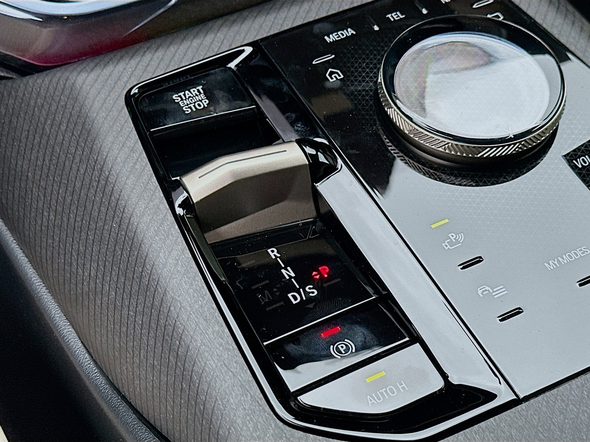 New 2025 BMW X3 xDrive30i w/ Convenience Package image 14