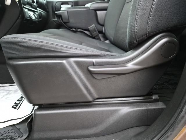 Used 2019 Chevrolet Silverado 1500 Custom w/ Custom Value Package AWD/4WD image 16