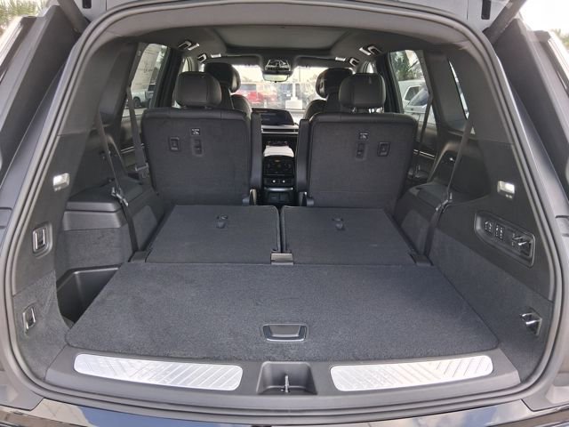 New 2026 Cadillac Vistiq Luxury image 6