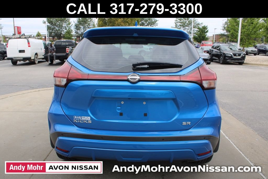 Used 2022 Nissan Kicks SR FWD image 8