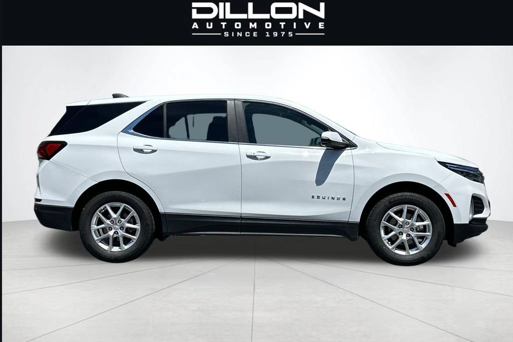 Used 2024 Chevrolet Equinox LT AWD/4WD image 3