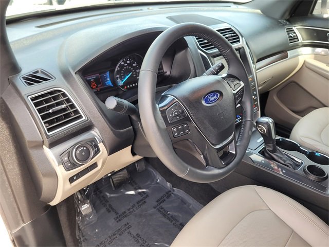 Used 2019 Ford Explorer Limited image 20