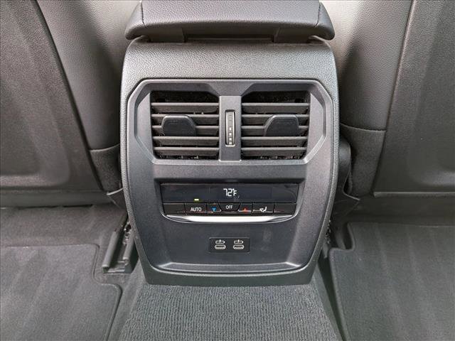Used 2025 BMW 330i xDrive Sedan AWD/4WD image 19