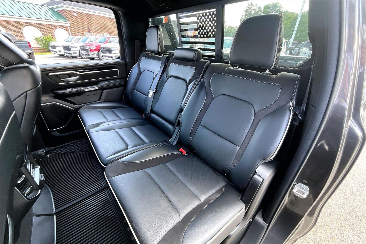 Used 2021 RAM 1500 Laramie w/ Sport Appearance Package AWD/4WD image 21