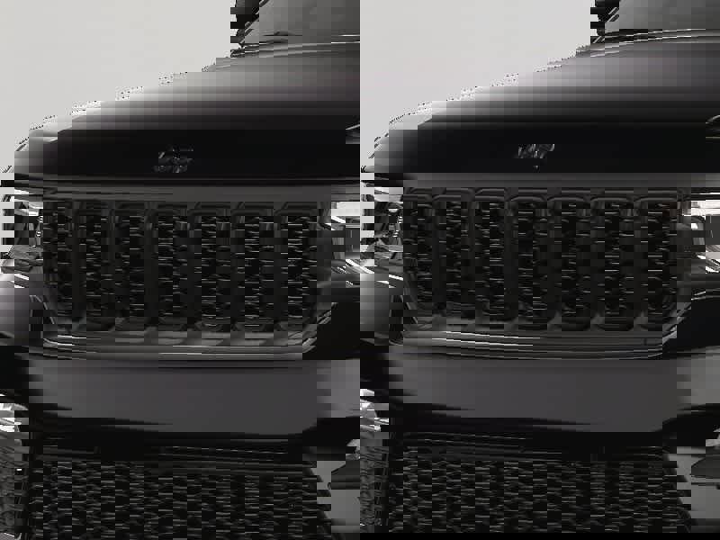 New 2025 Jeep Grand Cherokee Limited image 14