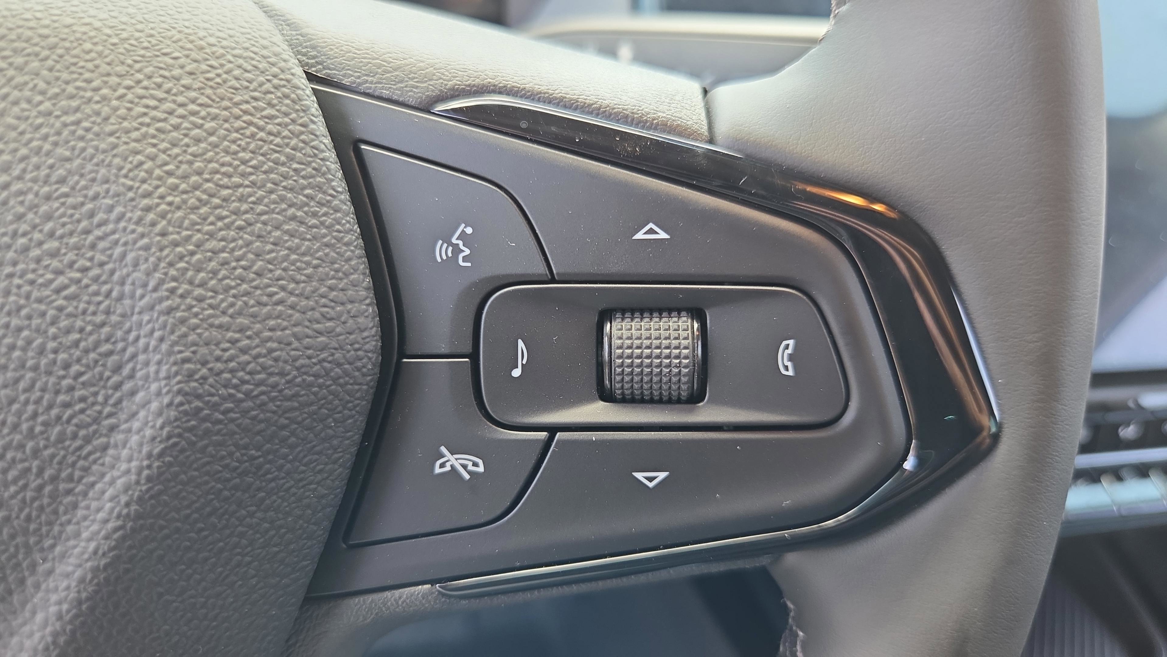 New 2027 Chevrolet Bolt RS w/ LPO, All-Weather Package FWD image 24