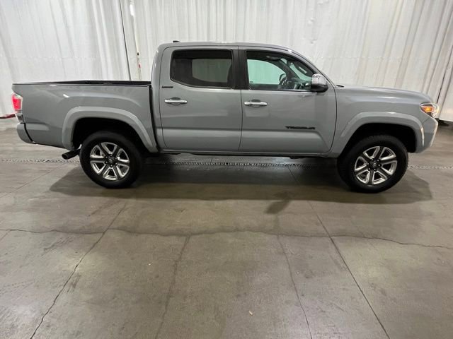 Used 2019 Toyota Tacoma Limited image 3
