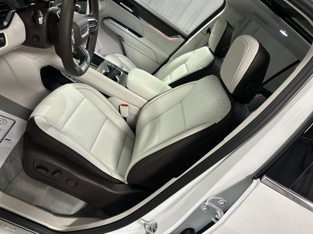 New 2026 GMC Acadia Denali w/ Super Cruise Package image 10