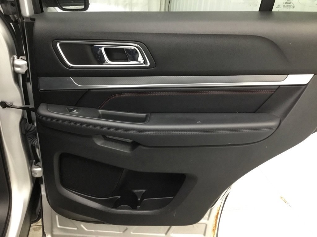 Used 2018 Ford Explorer Sport AWD/4WD image 43