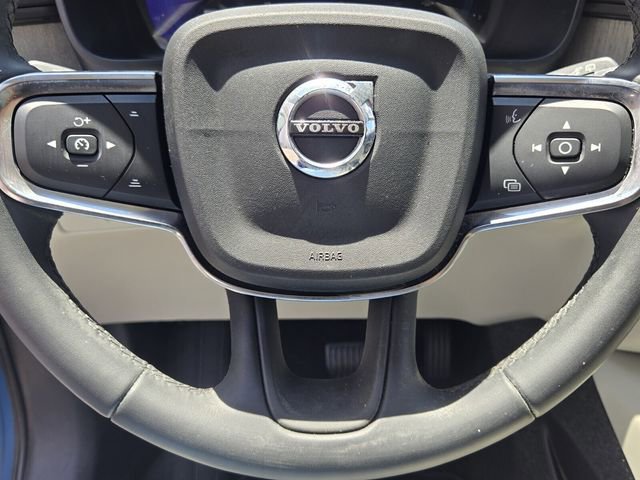 Certified 2023 Volvo XC40 B4 Plus w/ Driver Assist Package FWD image 24