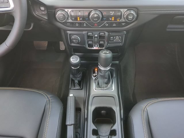 New 2026 Jeep Wrangler Unlimited Sahara AWD/4WD image 21