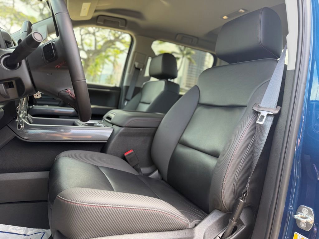 Used 2018 GMC Sierra 1500 SLT w/ All Terrain Package AWD/4WD image 15