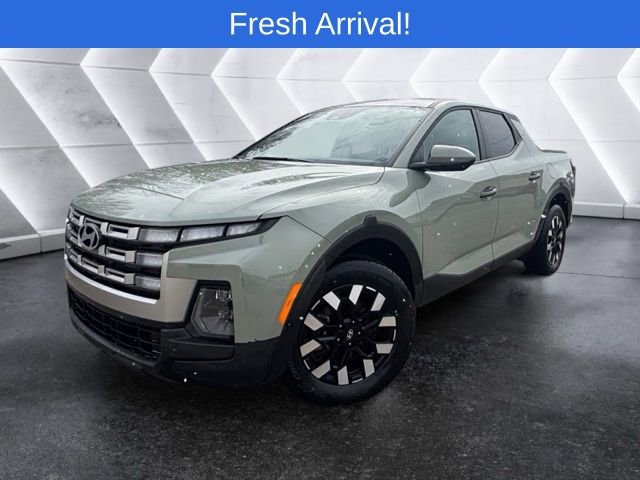 Used 2025 Hyundai Santa Cruz SE image 2