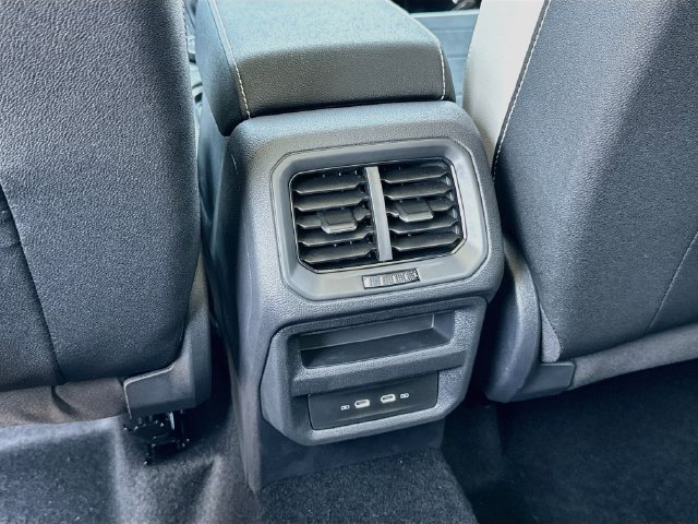 New 2026 Volkswagen Taos SE AWD/4WD image 25