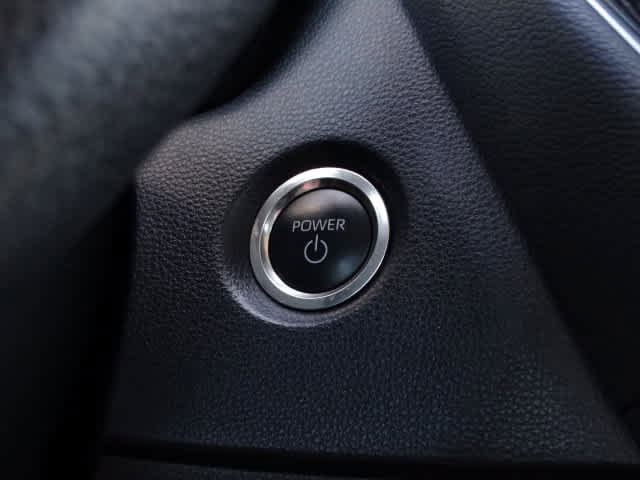 Used 2025 Toyota Corolla LE w/ LE Premium Package FWD image 31
