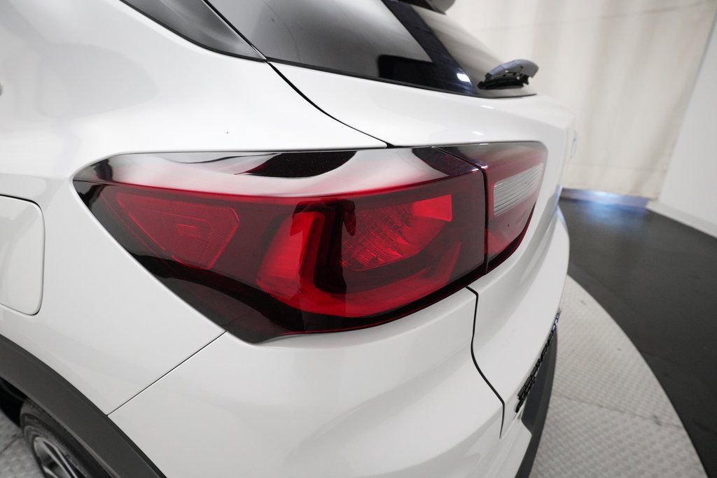 Used 2025 Chevrolet TrailBlazer RS w/ Convenience Package image 32