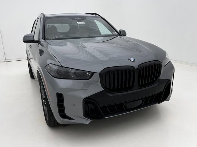 New 2026 BMW X5 xDrive40i w/ M Sport Package AWD/4WD image 3