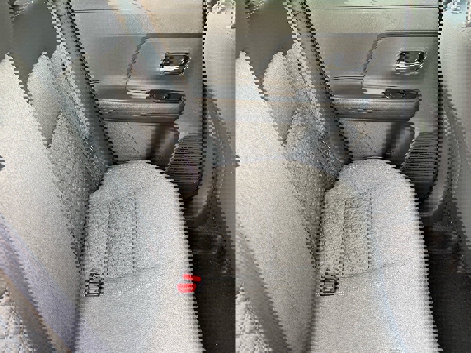 New 2026 Nissan Kicks SV image 13