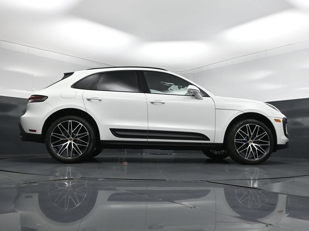 New 2026 Porsche Macan AWD/4WD image 27