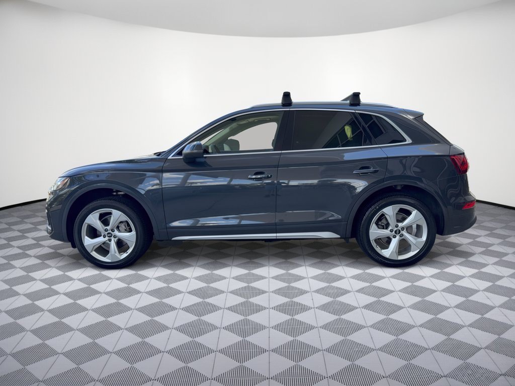 Used 2021 Audi Q5 2.0T Premium Plus w/ Premium Plus Package AWD/4WD image 2