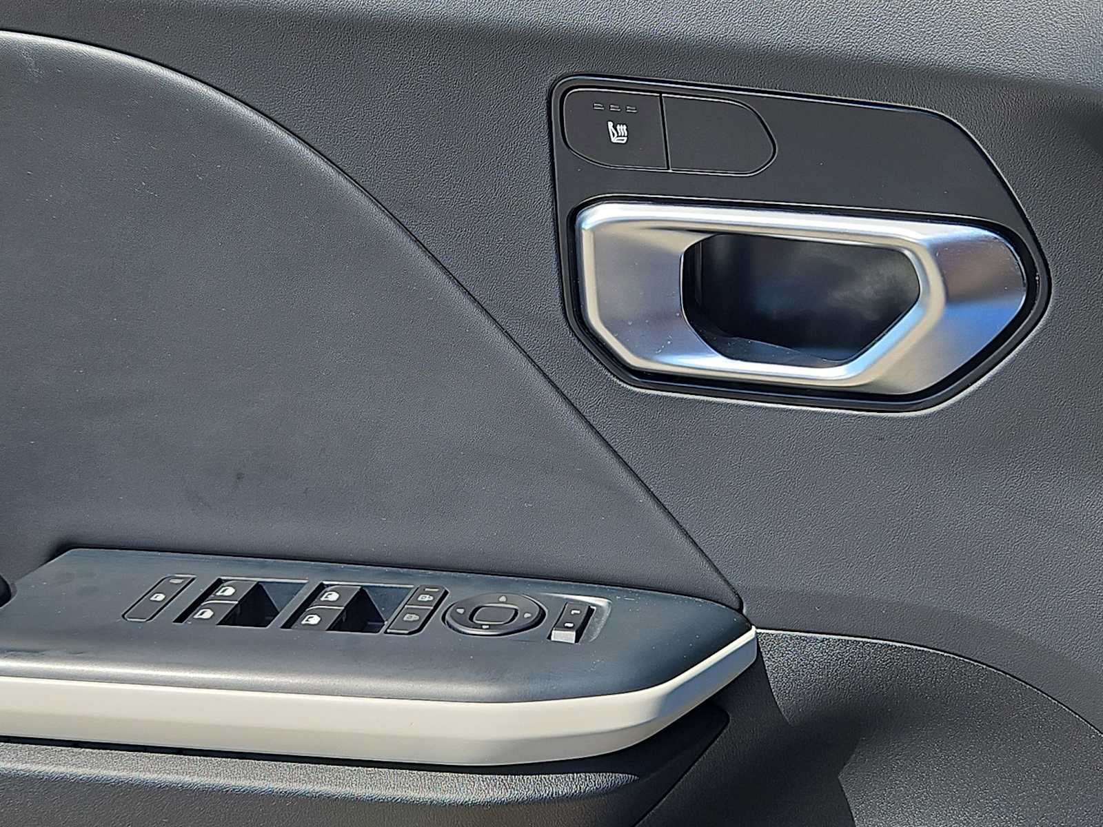 Certified 2025 Kia K4 EX FWD image 30
