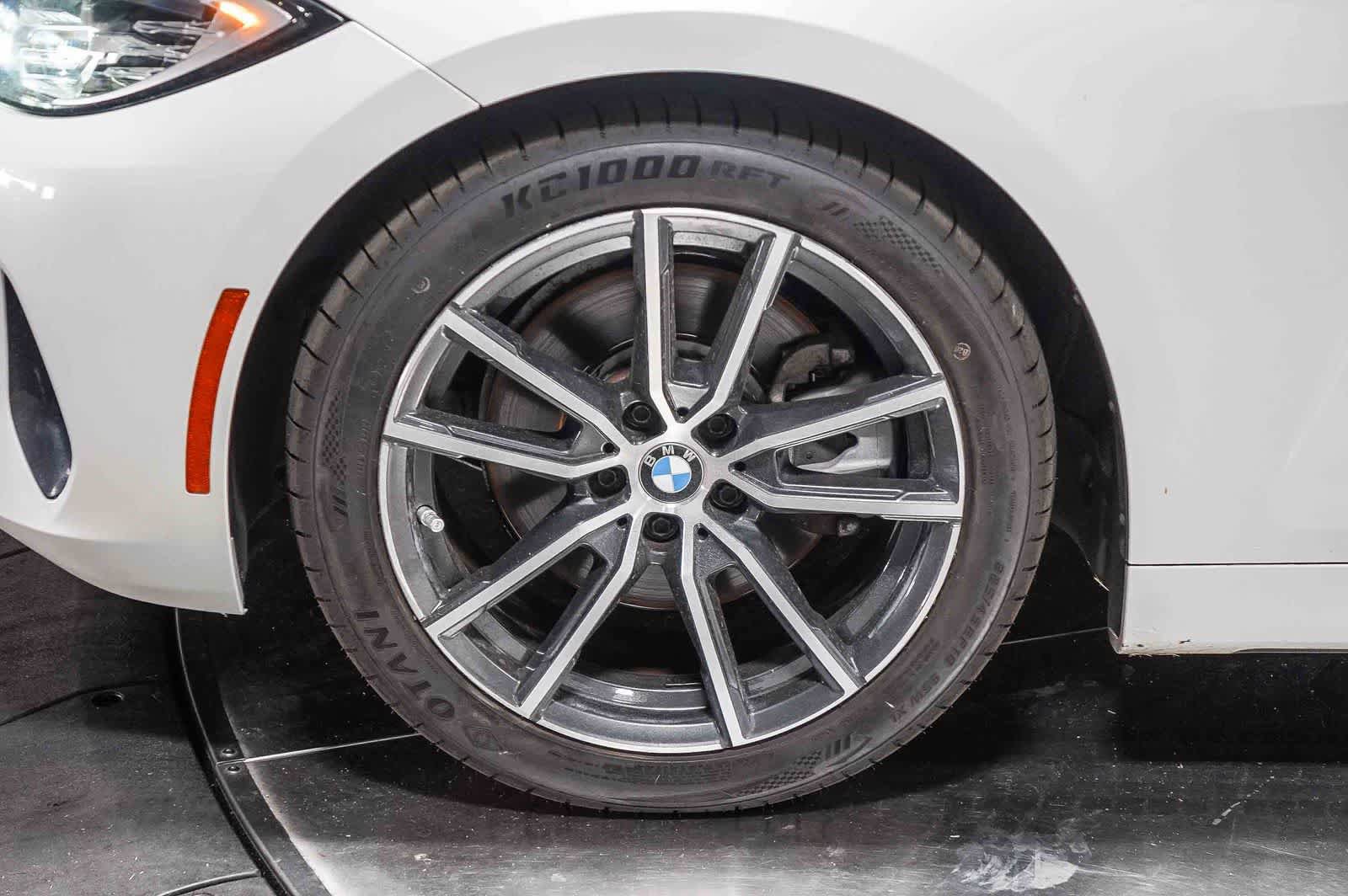 Used 2023 BMW 430i Convertible w/ Convenience Package RWD image 11