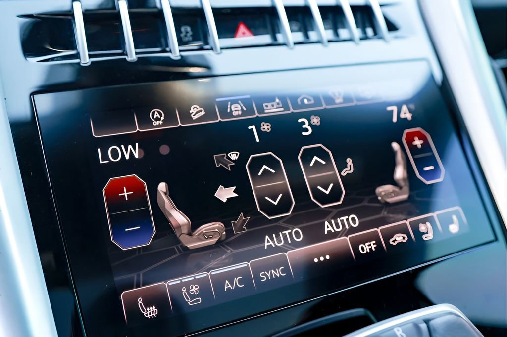 Used 2023 Lamborghini Urus S image 55