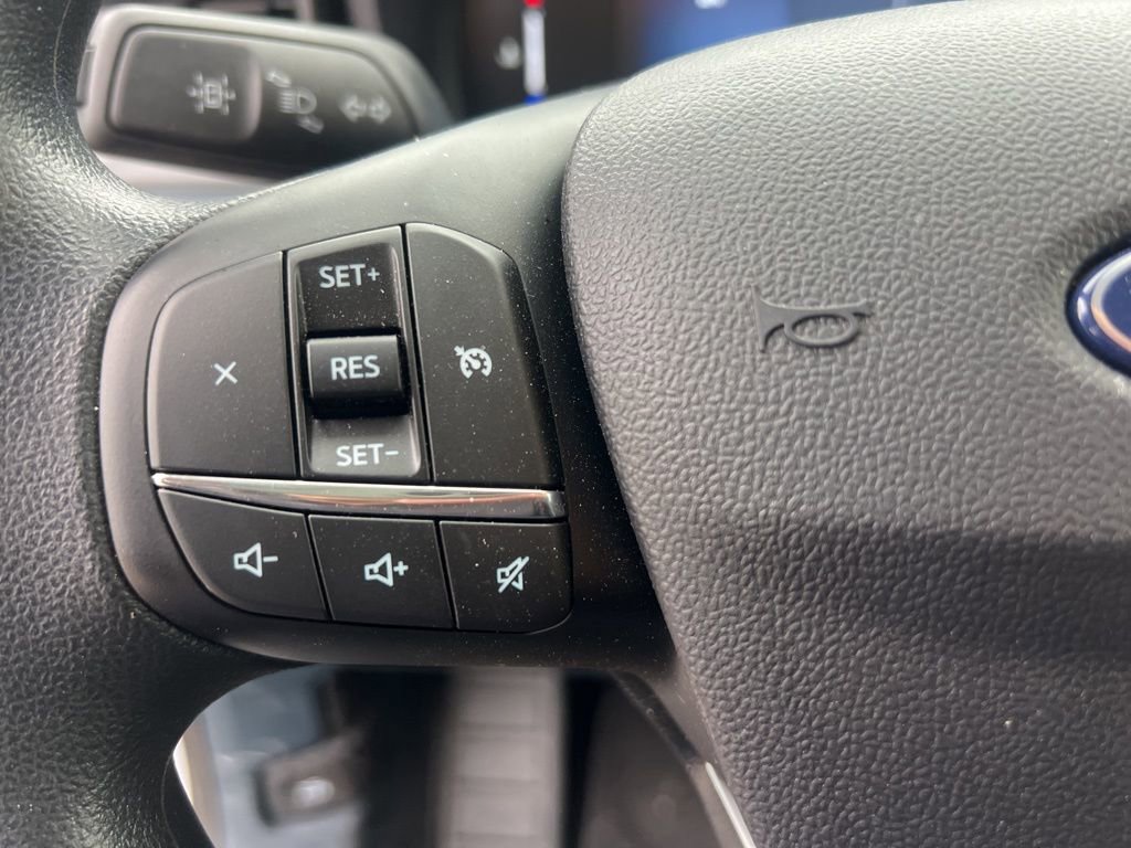 Used 2025 Ford Maverick XL w/ Equipment Group 102A image 10