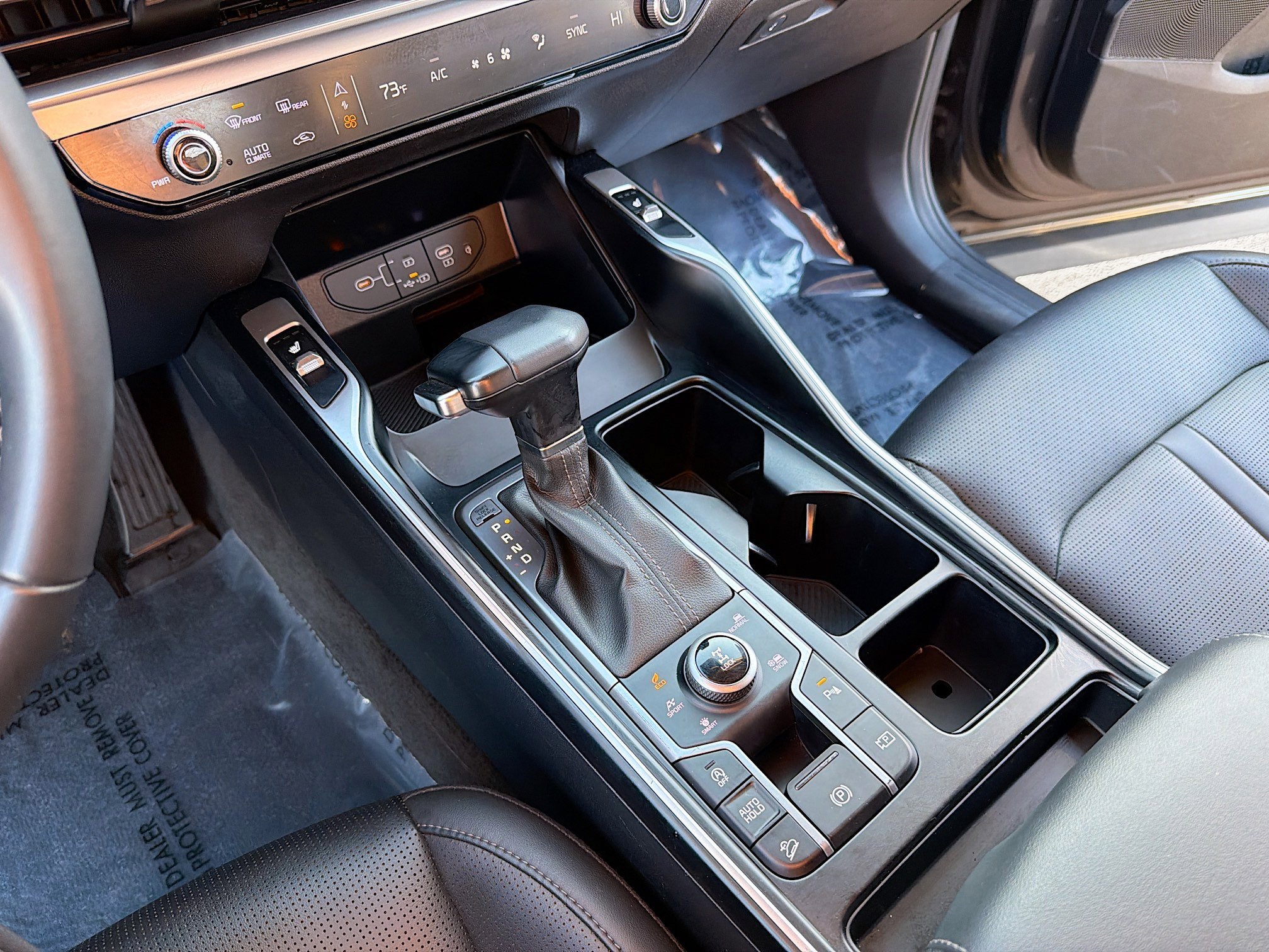 Used 2024 Kia Sorento S image 11