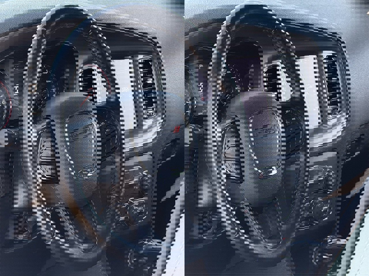 Used 2023 Dodge Charger SXT w/ Blacktop Package image 11