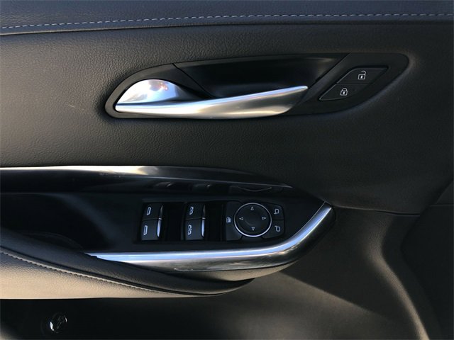 Certified 2023 Cadillac XT4 Luxury w/ Cold Weather Package image 5