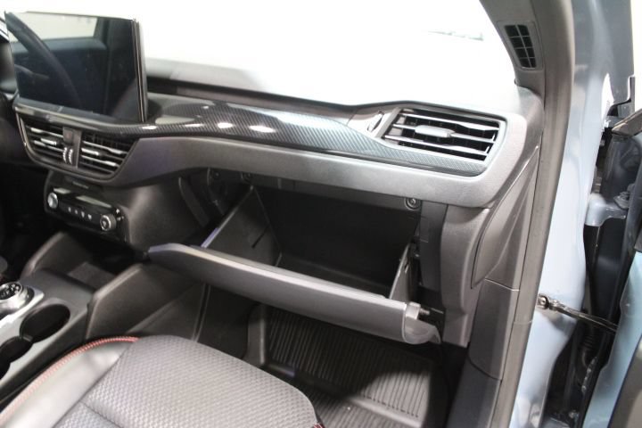 Used 2024 Ford Escape ST-Line w/ Tech Pack #1 AWD/4WD image 25