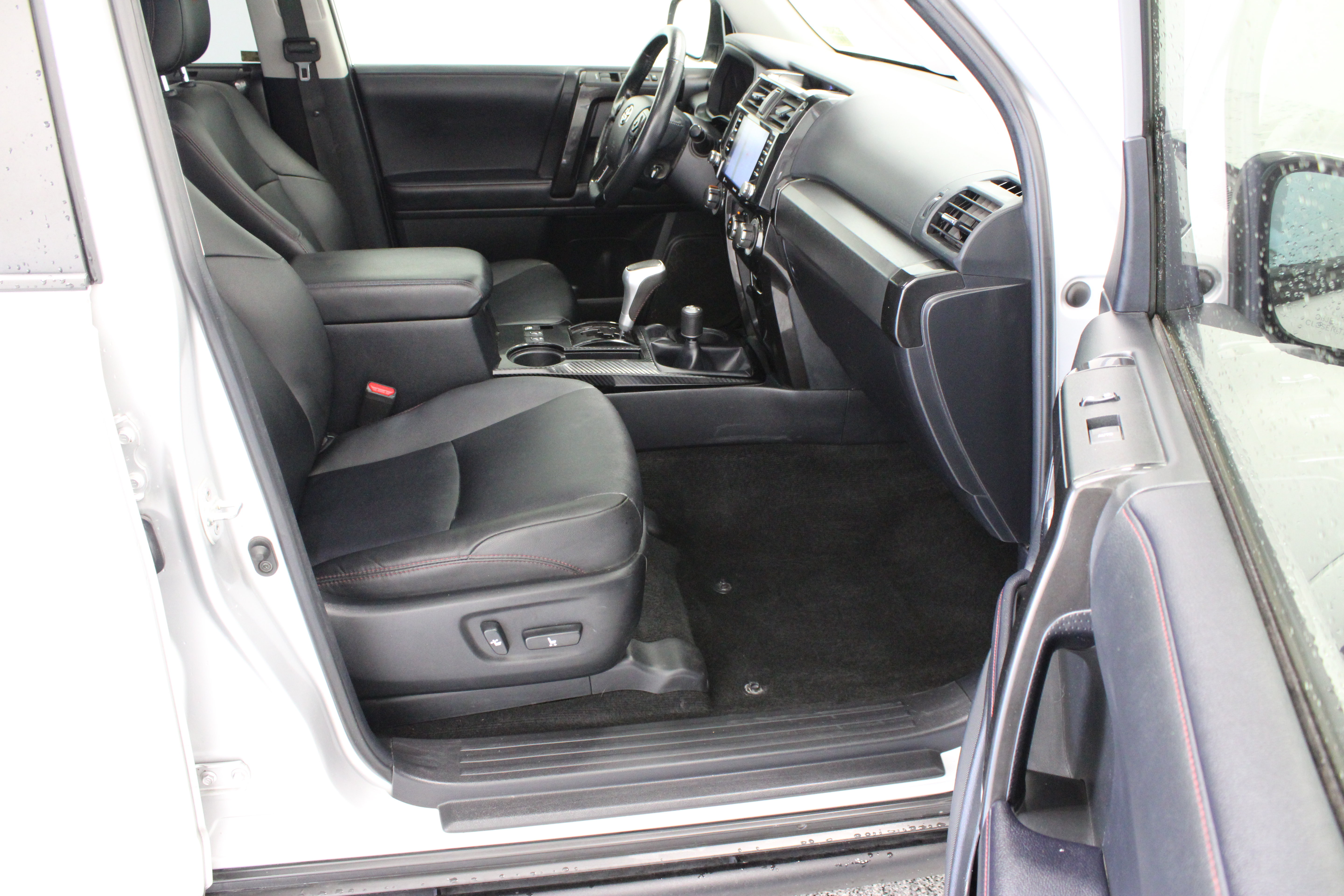 Used 2023 Toyota 4Runner TRD Off-Road Premium w/ Moonroof Package AWD/4WD image 39