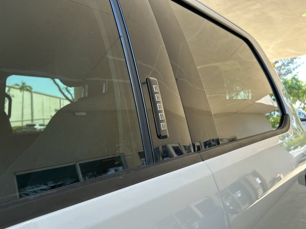 Used 2024 Ford F350 XLT w/ FX4 Off-Road Package AWD/4WD image 17