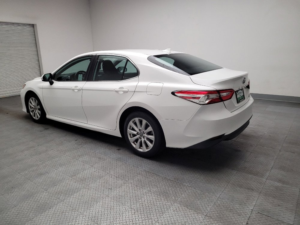 Used 2019 Toyota Camry LE FWD image 3