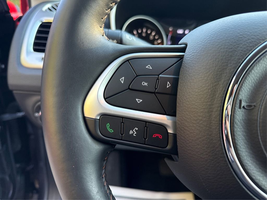 Used 2018 Jeep Compass Latitude w/ Cold Weather Group image 34