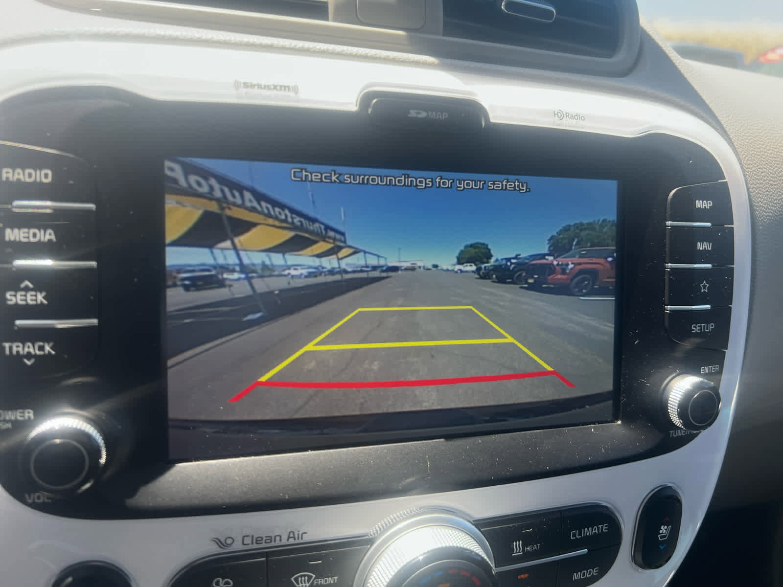 Used 2019 Kia Soul EV + image 19