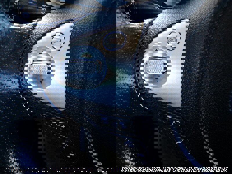 Used 2015 Nissan Juke S image 38