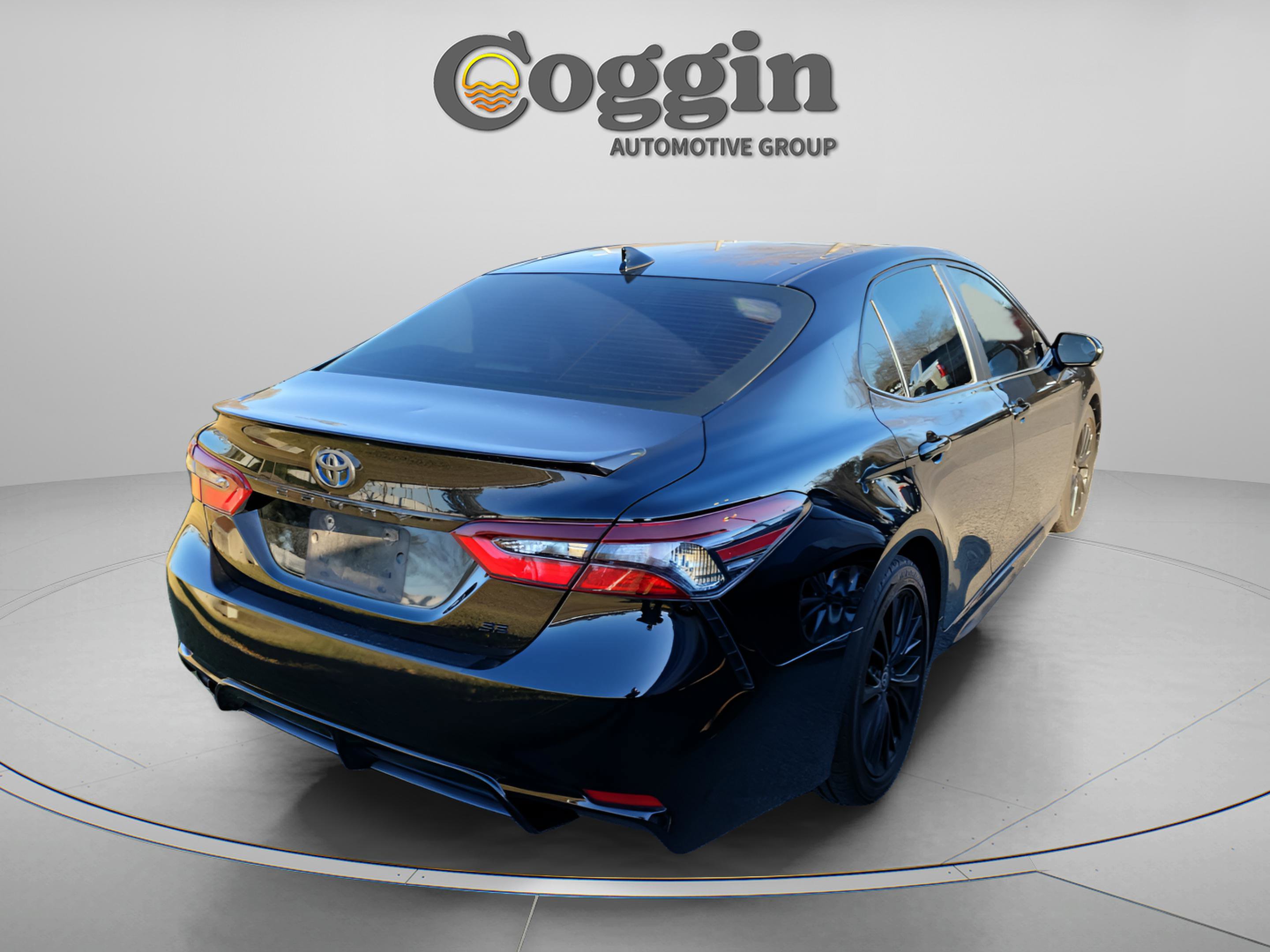 Used 2022 Toyota Camry SE image 8