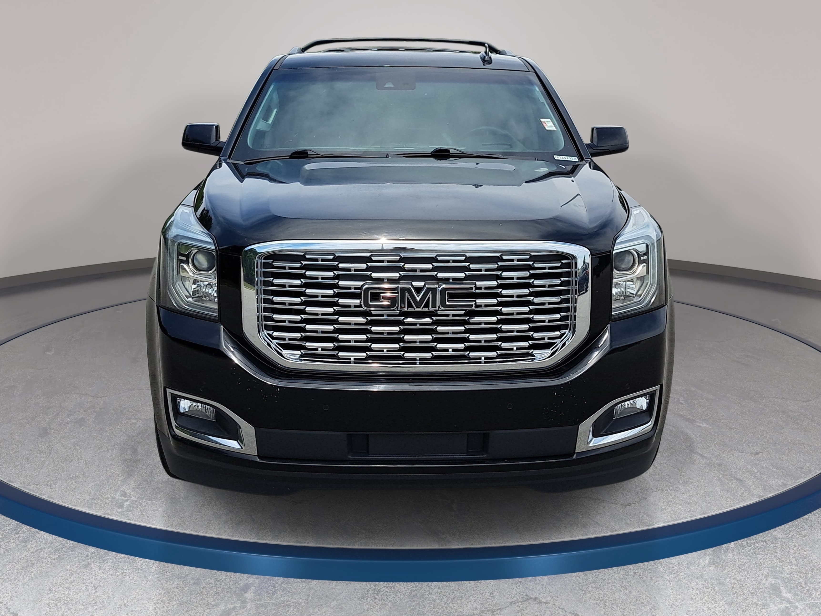 Used 2018 GMC Yukon Denali w/ Open Road Package AWD/4WD image 2