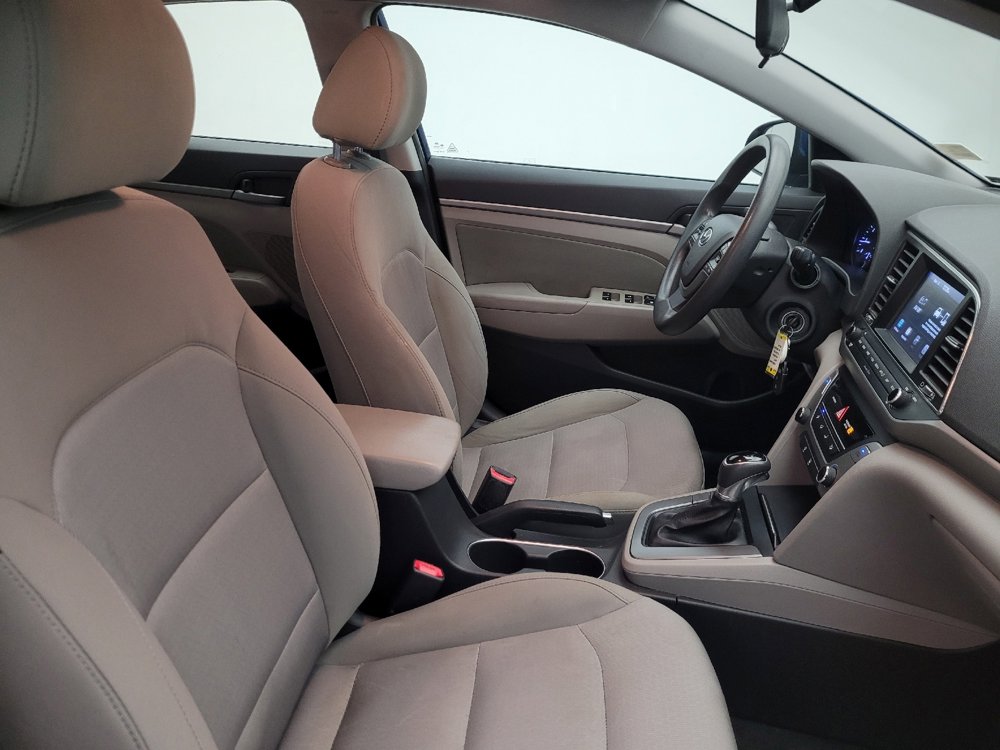 Used 2017 Hyundai Elantra SE image 21